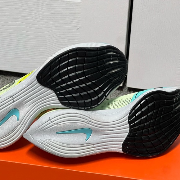 Nike Women's ZoomX Vaporfly NEXT% 2 Volt Turquoise CU4123 700 Size 5 - Picture 8 of 8